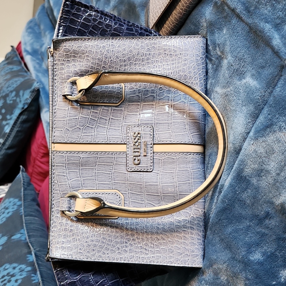 Guess purse